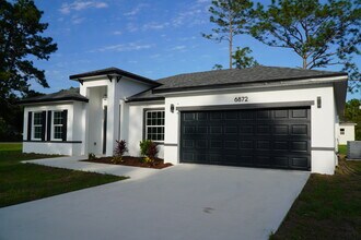 6872 SW 132nd Pl in Ocala, FL - Building Photo - Building Photo