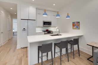 1739 17TH ST NW, Unit Apt 2 in Washington, DC - Foto de edificio - Building Photo