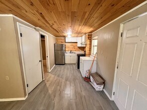 1212 Jamajo Blvd in Orlando, FL - Building Photo - Building Photo