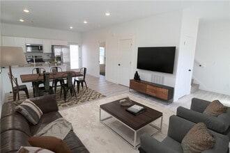 1041 Kentucky Ave in Bentonville, AR - Building Photo - Building Photo