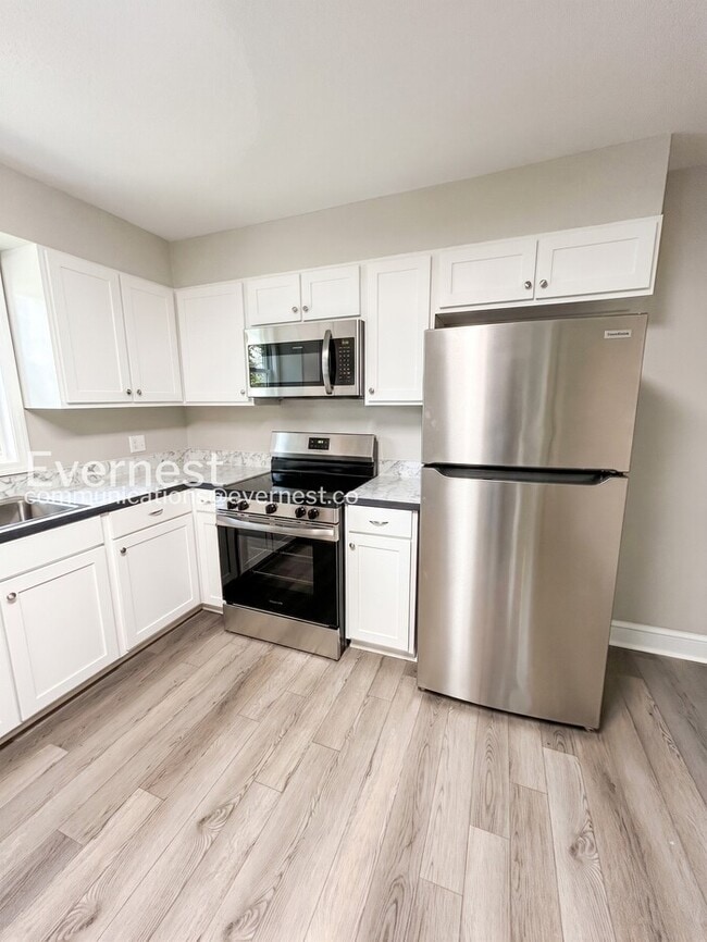 112 Tabor St in Winston-Salem, NC - Building Photo - Building Photo