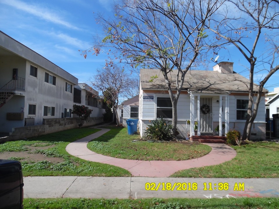 Multifamily in Inglewood, CA - Building Photo