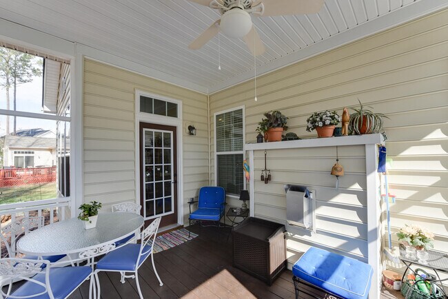 13318 Beacon Hill Way in Carrollton, VA - Building Photo - Building Photo