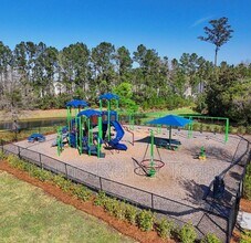 114 Cumberland Way in Savannah, GA - Building Photo - Building Photo