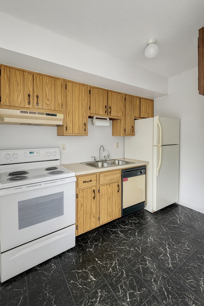 2512 Elmwood Pkwy in Arnold, MO - Building Photo - Building Photo