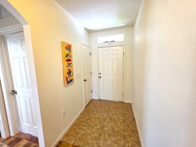 1440 Lexington Square SW in Vero Beach, FL - Building Photo - Building Photo