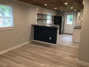 1809 Roosevelt St in Bastrop, TX - Building Photo - Building Photo
