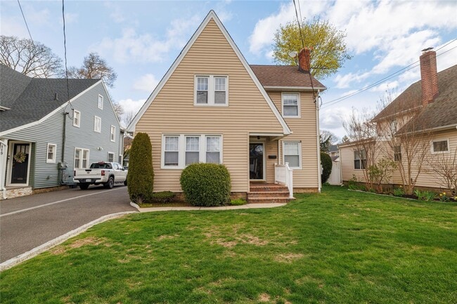 property at 121 Raymond St