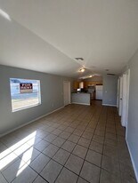 38639 Rose Ln in Zephyrhills, FL - Building Photo