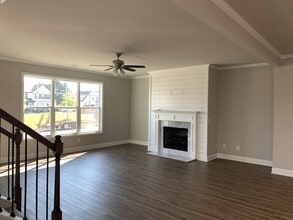 5203 Addison St in Flowery Branch, GA - Building Photo - Building Photo