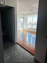 2545 Erin Centre Blvd in Mississauga, ON - Building Photo - Building Photo