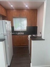 235 Salamanca Ave in Coral Gables, FL - Building Photo - Building Photo