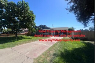 620 N O St in Tulare, CA - Building Photo