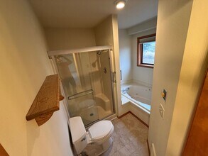 64131 Tumalo Rim Dr in Bend, OR - Building Photo - Building Photo