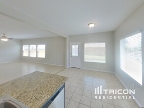 2733 Gains Mill Dr in Fort Worth, TX - Building Photo - Building Photo