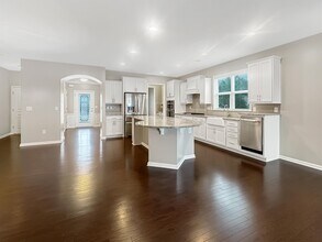 813 Firefly Ct in Griffin, GA - Building Photo - Building Photo