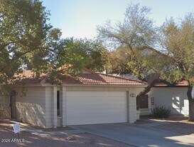 2705 W Estrella Dr in Chandler, AZ - Building Photo