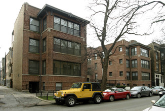 737 W Cornelia Ave in Chicago, IL - Building Photo - Building Photo