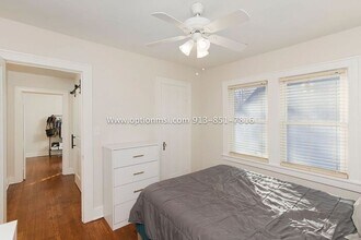 6019 Holmes St in Kansas City, MO - Building Photo - Building Photo