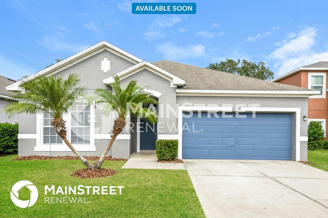 1256 Salisbury Dr in Winter Haven, FL - Building Photo