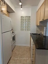 925 Bay St. in Toronto, ON - Building Photo - Building Photo