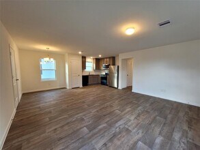 12946 Sorrento Bay Dr in Willis, TX - Building Photo - Building Photo