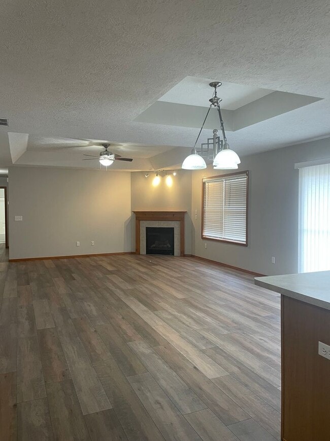 1828 N 21st St in Ozark, MO - Building Photo - Building Photo