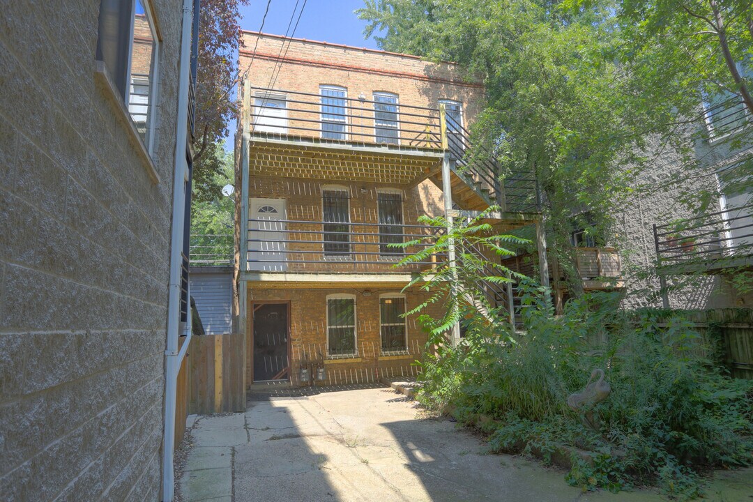 1506 W Erie St in Chicago, IL - Building Photo