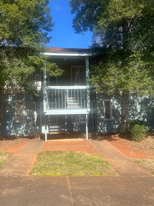 1903 Beechtree Ct in Charlotte, NC - Building Photo