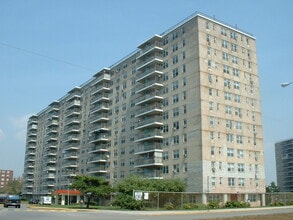Dayton Beach Park in Rockaway Beach, NY - Building Photo - Building Photo