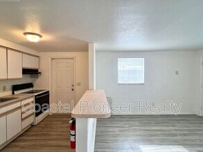 1016 E Seneca Ave in Tampa, FL - Building Photo - Building Photo