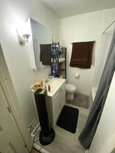 2085 Cedar St in Holt, MI - Building Photo - Building Photo