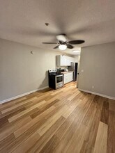 4 Hanover Sq in Brunswick, GA - Building Photo - Building Photo