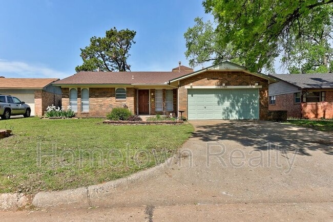 property at 3329 N Peebly Dr