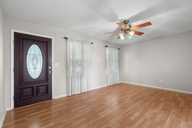 616 Pinewood Dr in Brooklet, GA - Building Photo - Building Photo