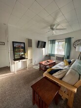 310 8th St in Jacksonville, OR - Building Photo - Building Photo