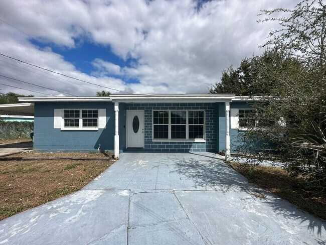 property at 9401 88th Way N