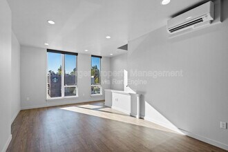 1860 N Hamilton St in Spokane, WA - Building Photo - Building Photo