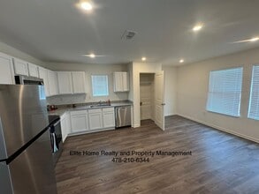 140 Lochwolde Dr in Macon, GA - Building Photo - Building Photo