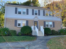 29 Turner St, Unit 3 in Portland, ME - Building Photo