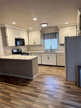 2720 Sandstone Dr in Anderson, CA - Building Photo - Building Photo