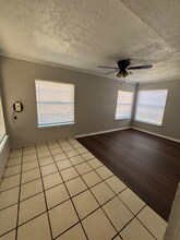 1010 Van Horn St in Iowa Park, TX - Building Photo - Building Photo