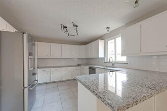 1647 Fawnhope Dr in Houston, TX - Building Photo - Building Photo