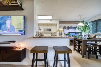 21150 SW 87th Ave in Cutler Bay, FL - Building Photo - Building Photo