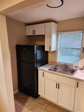 812 E Lotus Ave in Tampa, FL - Building Photo - Building Photo