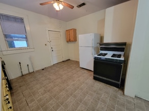 2226 Pecan St in Texarkana, AR - Foto de edificio - Building Photo