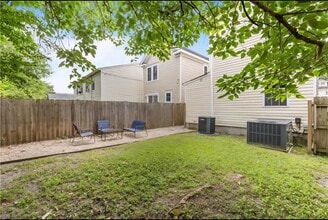 310 W 26th St in Norfolk, VA - Building Photo - Building Photo