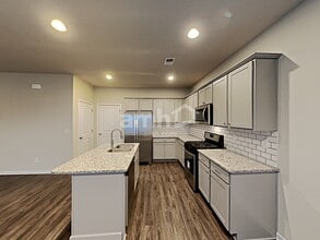 222 N Fortune Way in Dallas, GA - Building Photo - Building Photo