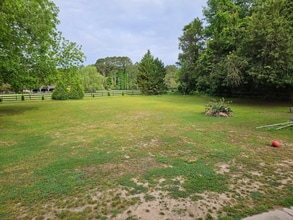 8096 Roaring Springs Rd in Gloucester, VA - Building Photo - Building Photo