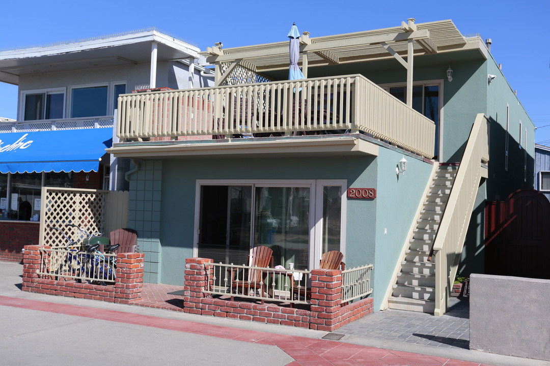 2008 W Oceanfront in Newport Beach, CA - Foto de edificio